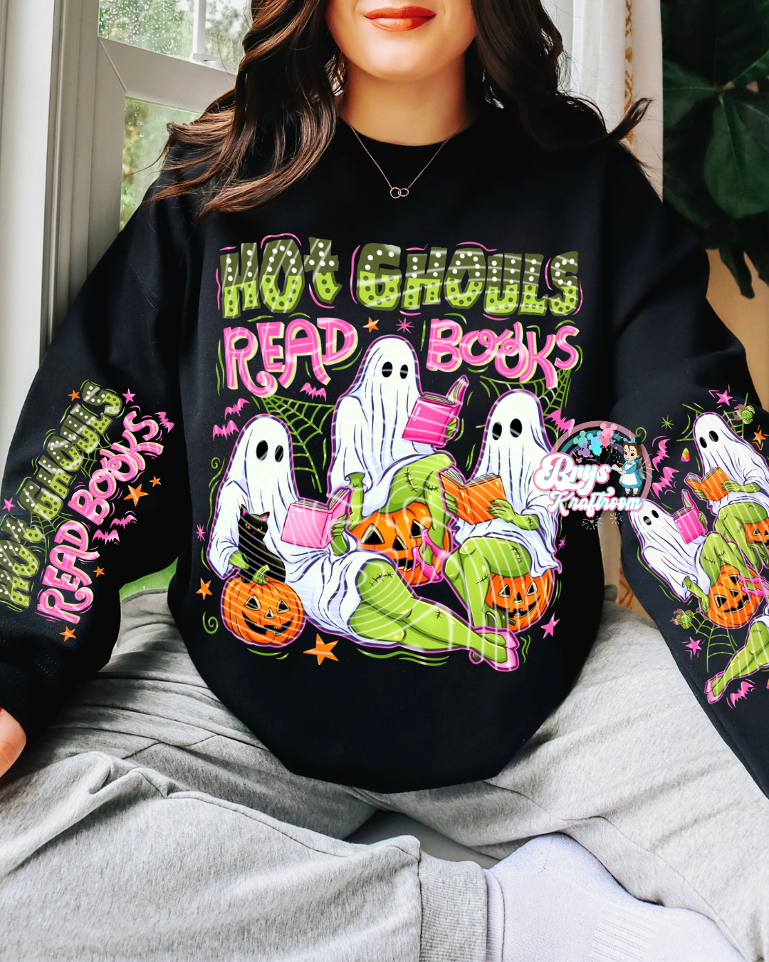 Hot Ghouls Read Books